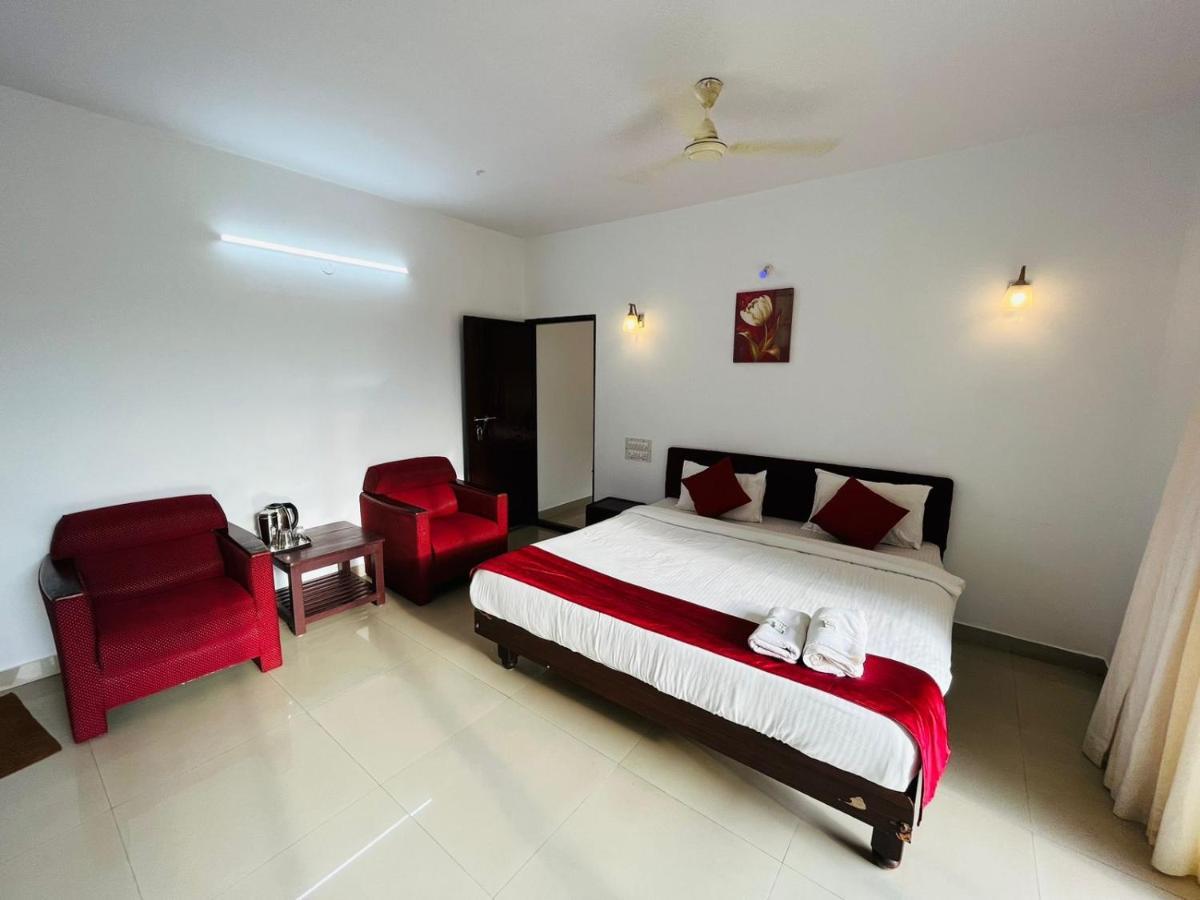 Red Stone Villas Coorg 马迪凯里 外观 照片