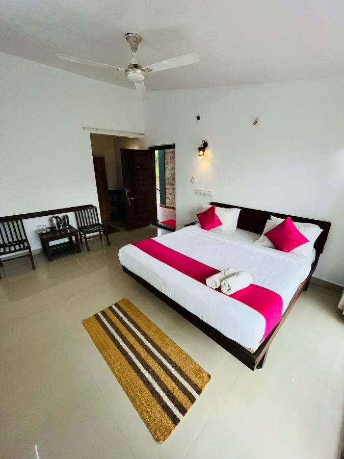 Red Stone Villas Coorg 马迪凯里 外观 照片