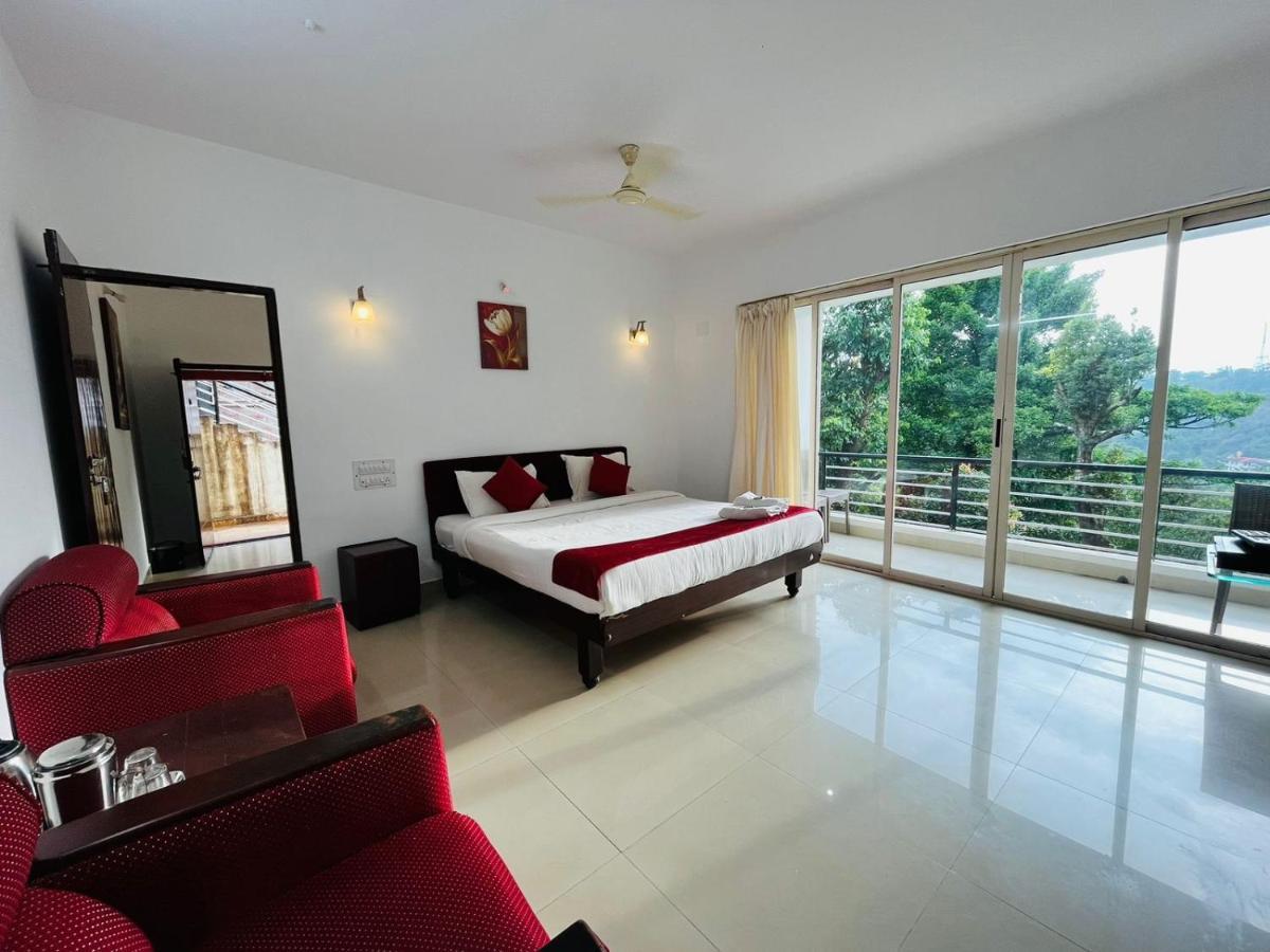 Red Stone Villas Coorg 马迪凯里 外观 照片