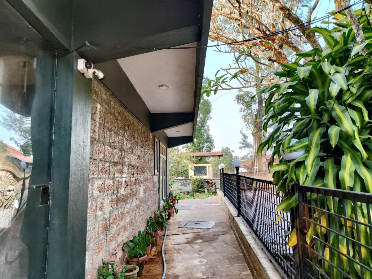 Red Stone Villas Coorg 马迪凯里 外观 照片