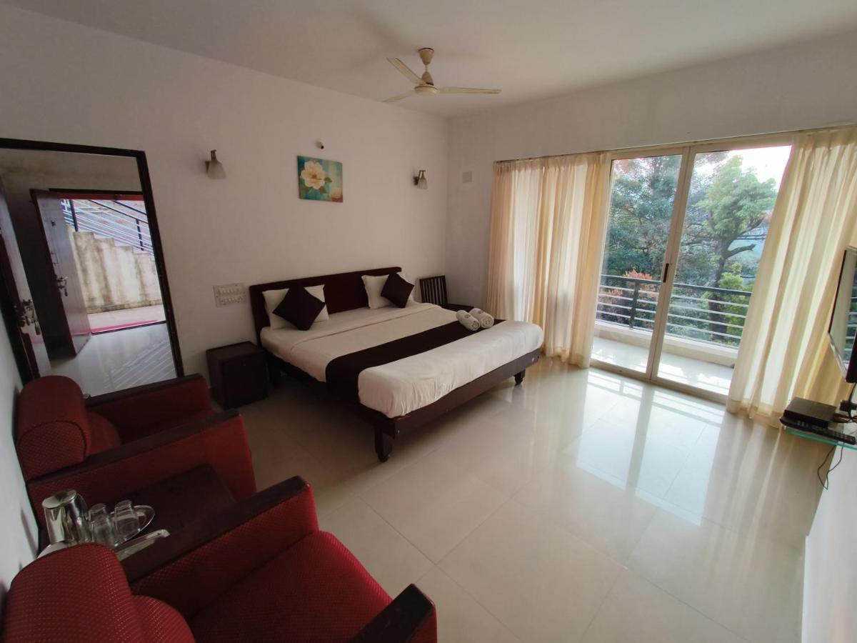 Red Stone Villas Coorg 马迪凯里 外观 照片