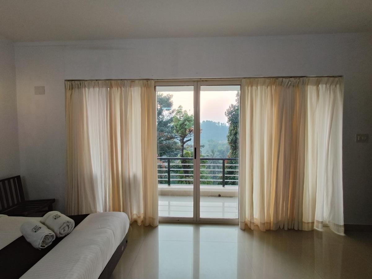 Red Stone Villas Coorg 马迪凯里 外观 照片