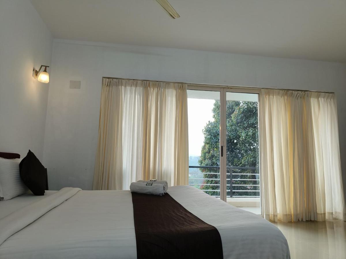 Red Stone Villas Coorg 马迪凯里 外观 照片