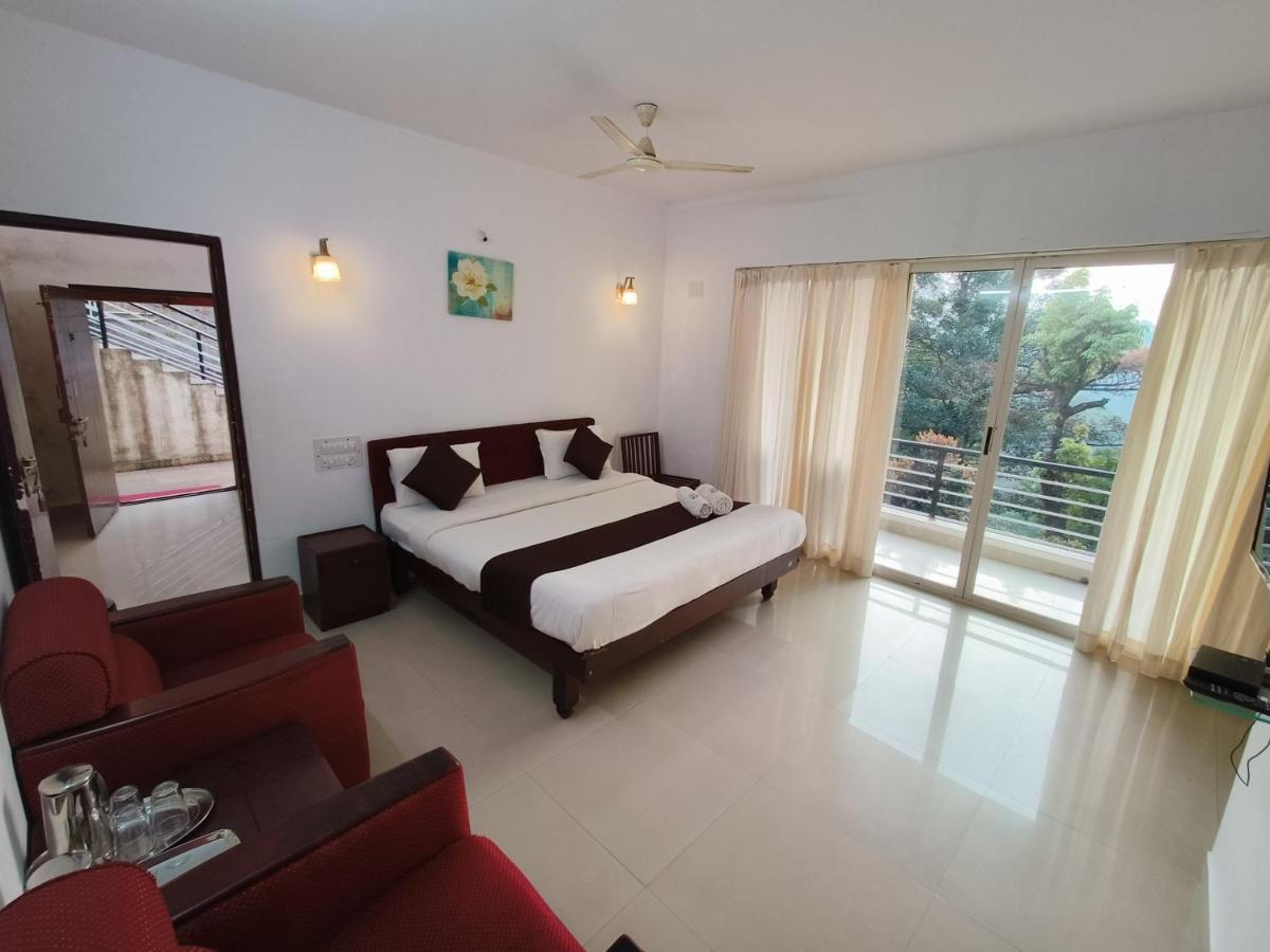 Red Stone Villas Coorg 马迪凯里 外观 照片