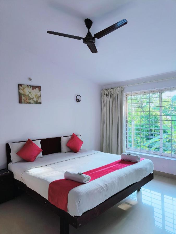 Red Stone Villas Coorg 马迪凯里 外观 照片