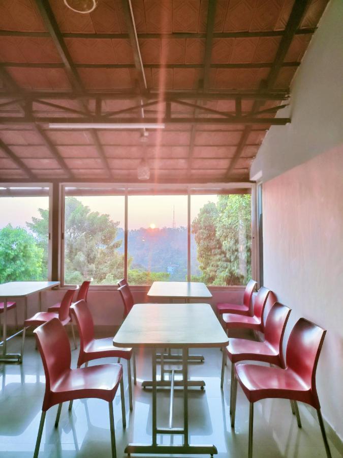 Red Stone Villas Coorg 马迪凯里 外观 照片