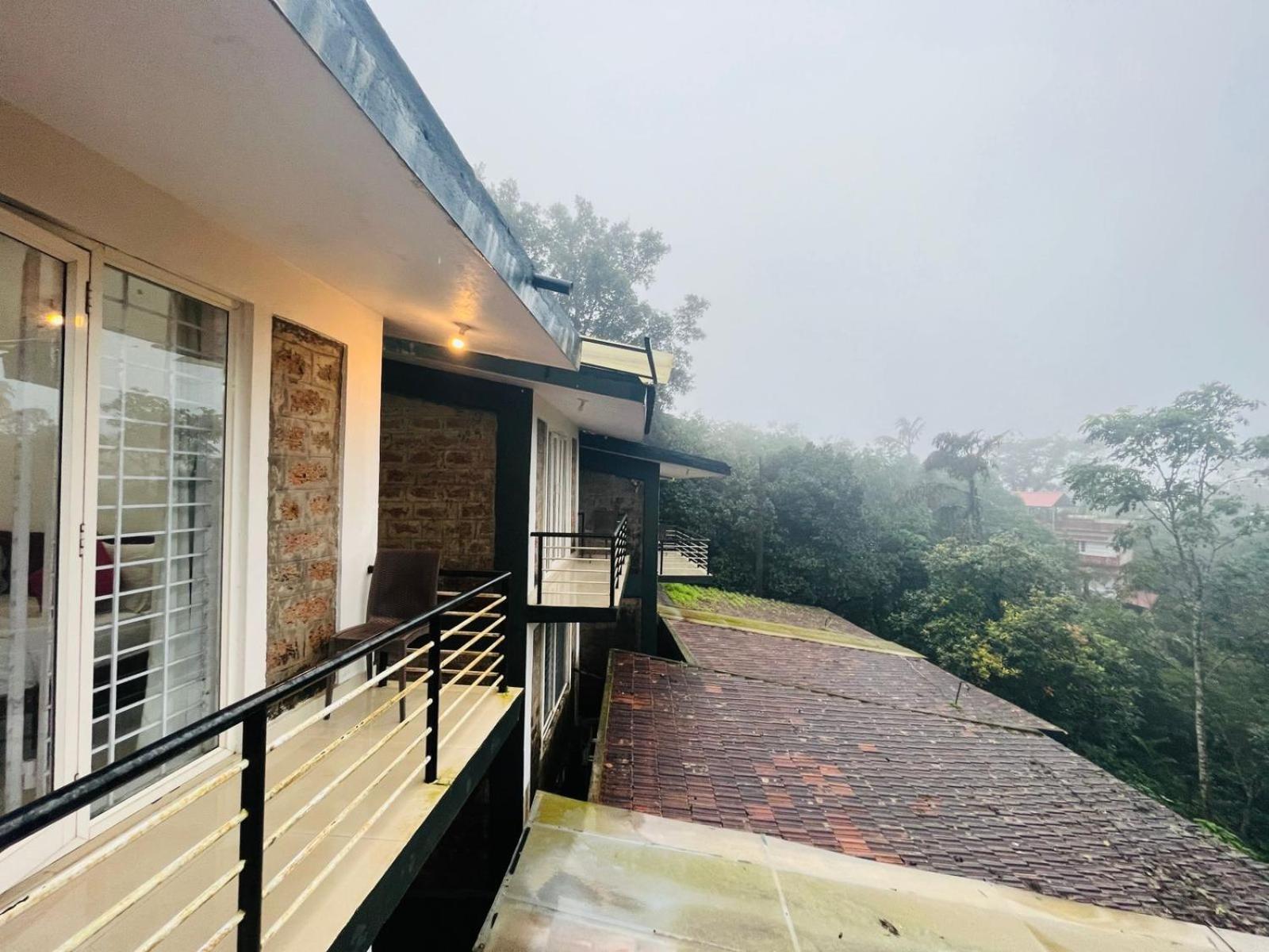 Red Stone Villas Coorg 马迪凯里 外观 照片